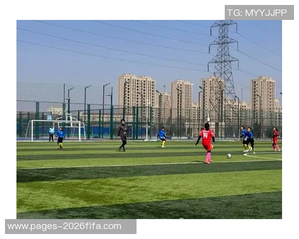 某区中学足球联赛精彩纷呈学生们展现青春活力与团队精神